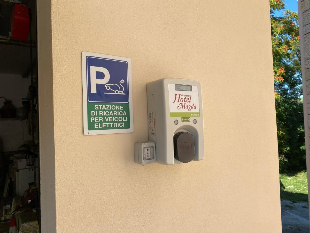 Hotel Magda Novafeltria Екстер'єр фото